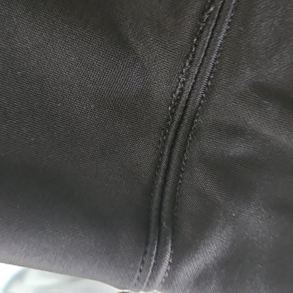 Reebok, Men's, Large, Black, w Kangaroo pouch in Front of Top also a Hood - Picture 5 of 10